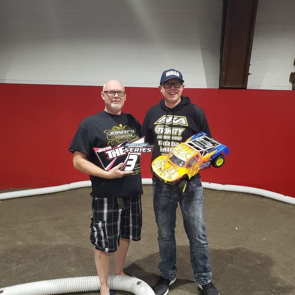 Meet your Posher, Andrew - Picture 1 of 1